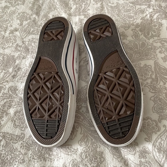 NWOT Converse All-Star Chuck Taylor Low Tops in White Womens Size 6 - Picture 5 of 7